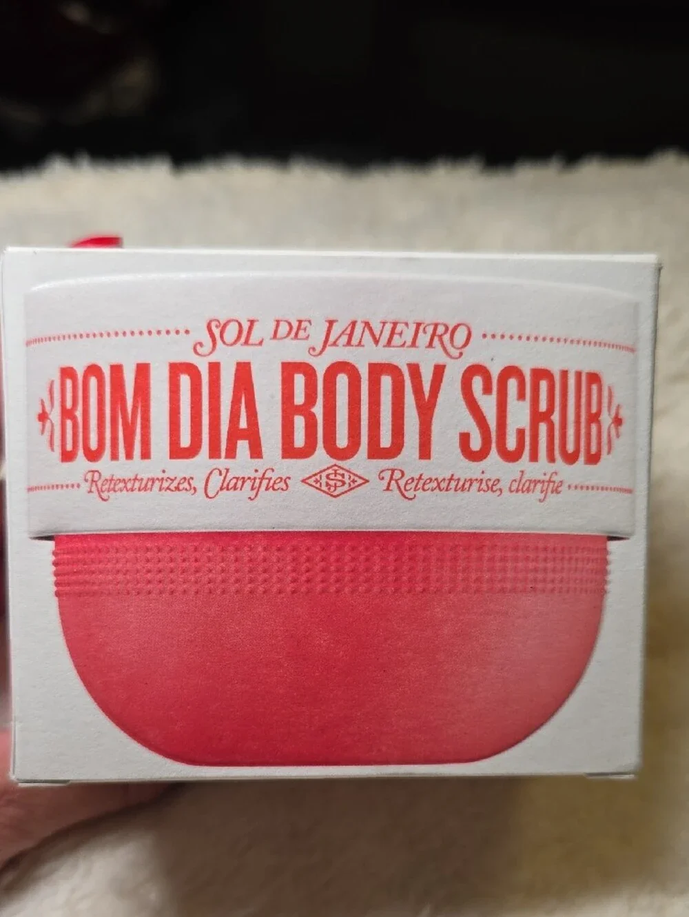 Sol de Janeiro Bom Dia Body Scrub - White with Coral Accents
